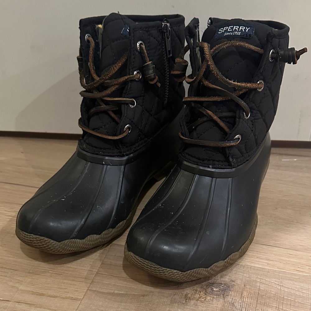 Sperry Black Quilted Lace-Up Boots